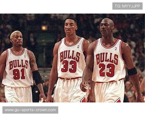 对比当代3D球员：皮蓬挡拆策应制造更多防守转换