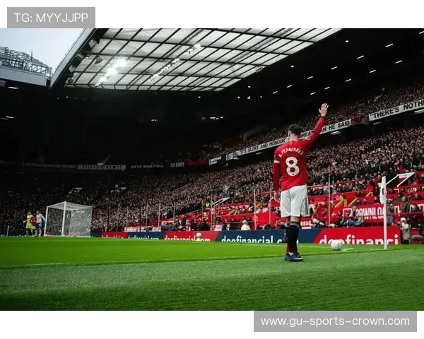 曼联重建进程战略缺失问题显现，对赛季走势形成制约